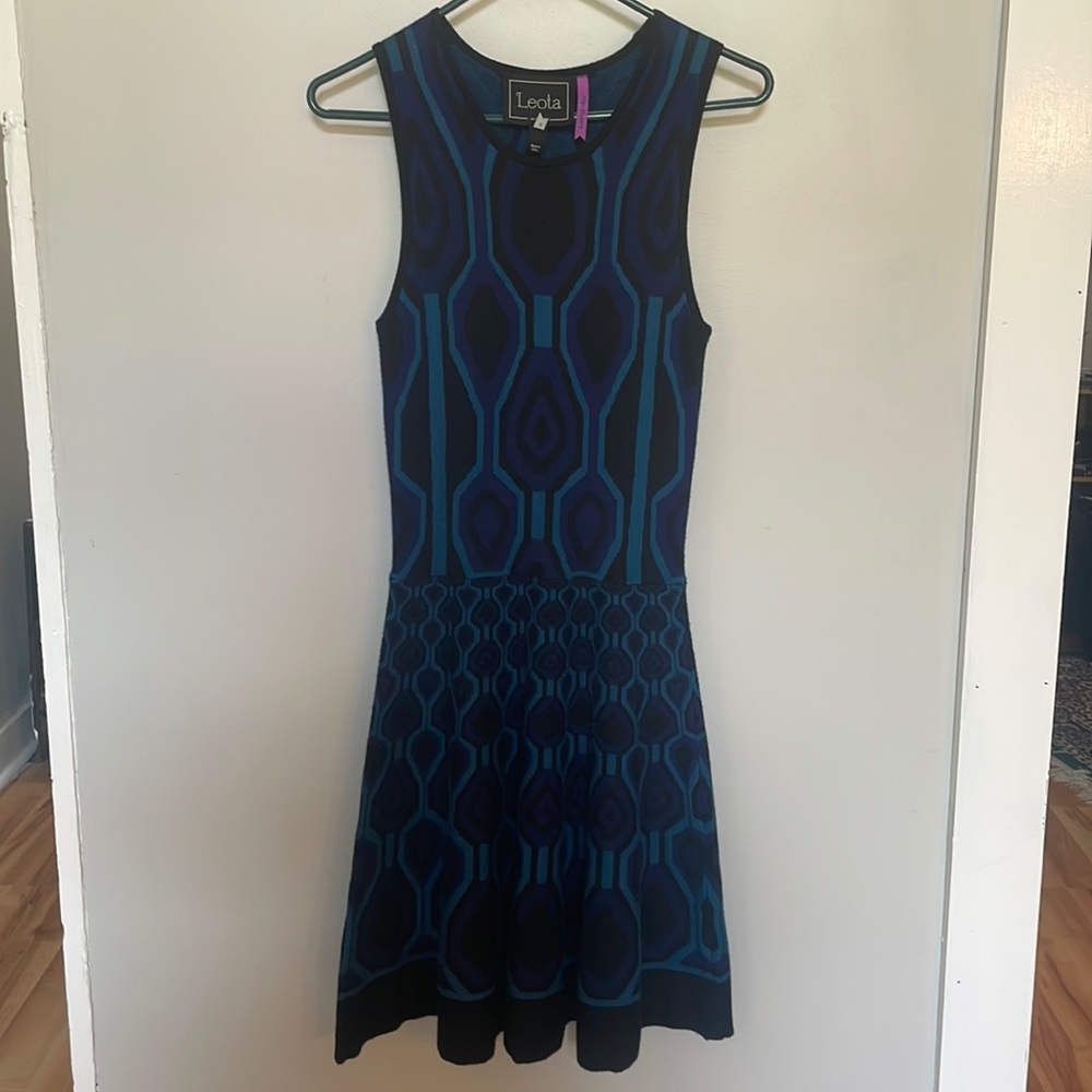 LEOTA Ava A-Line Fit and Flare Geometric Sweater Knit Sleeveless Dress - Picture 6 of 13